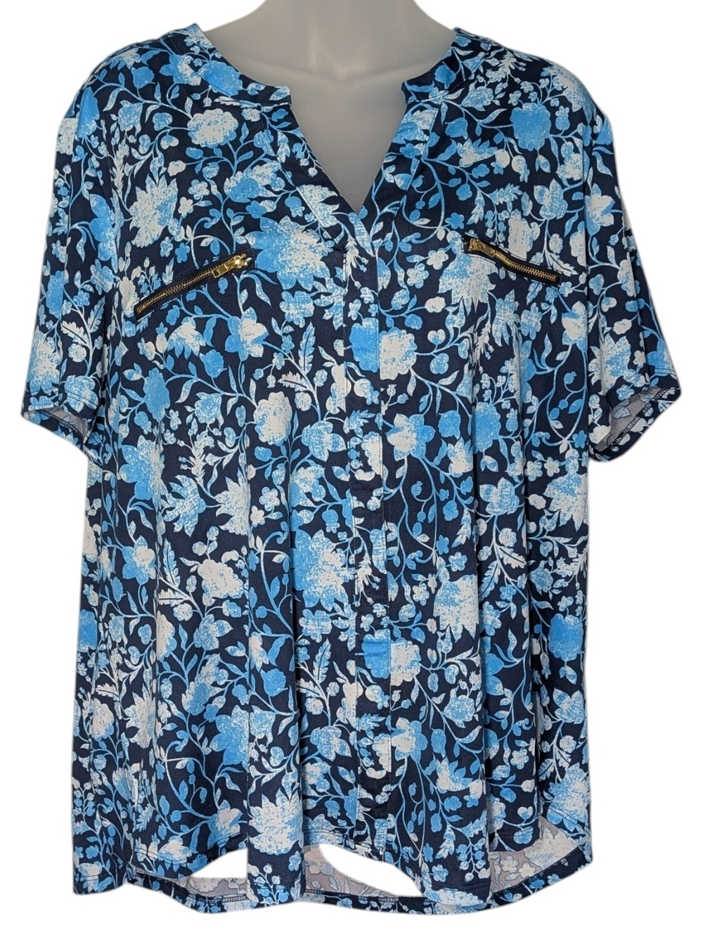 Fyve 2XL Floral Knit Split-Neck Short Sleeve Blouse Gold Zipper Accented Blue